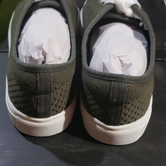 Very Volatile Dusty Khaki - Picture 3 of 5